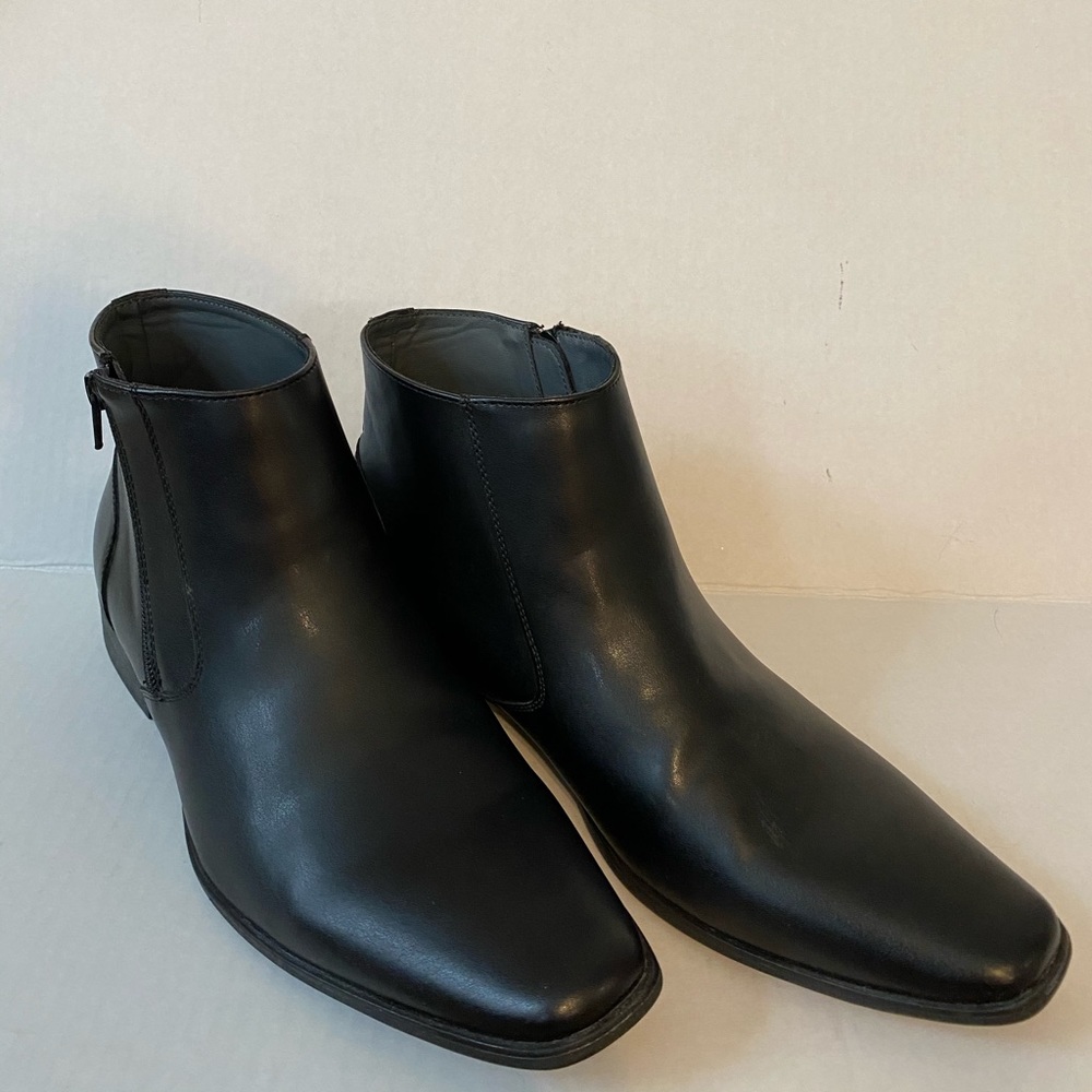 Calvin Klein men’s dress boot